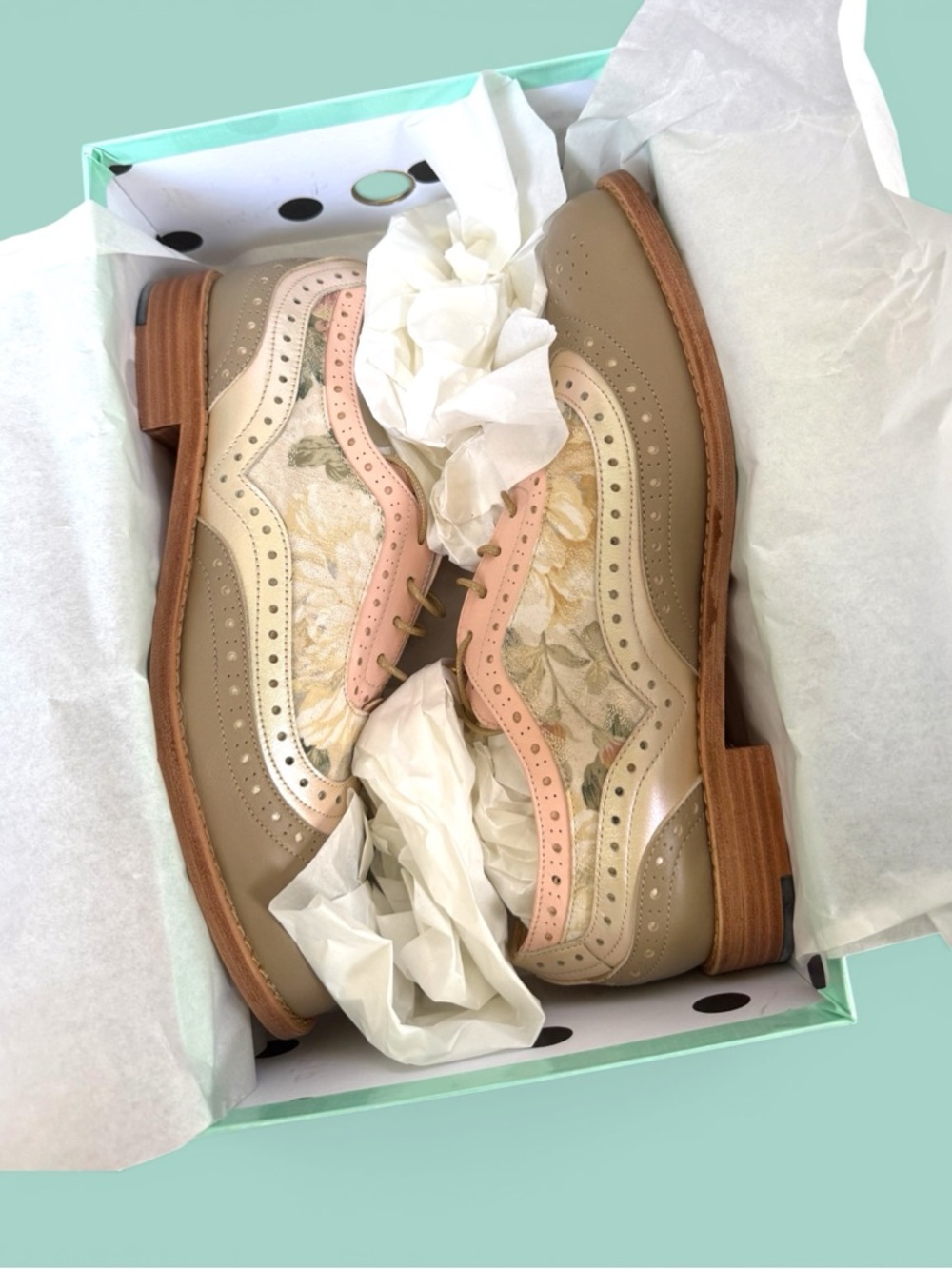 Floral Panel Leather Wingtip Loafers in Beige & Gold - Picture 5 of 11